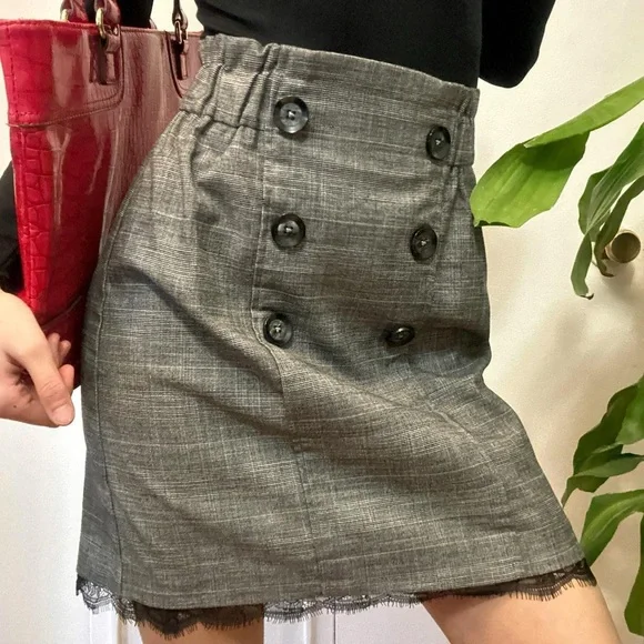 Vintage-Inspired Grey Plaid Lace Trim Mini Skirt Size XS - Picture 4 of 8
